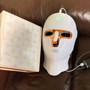White and Gold LED Face Mask